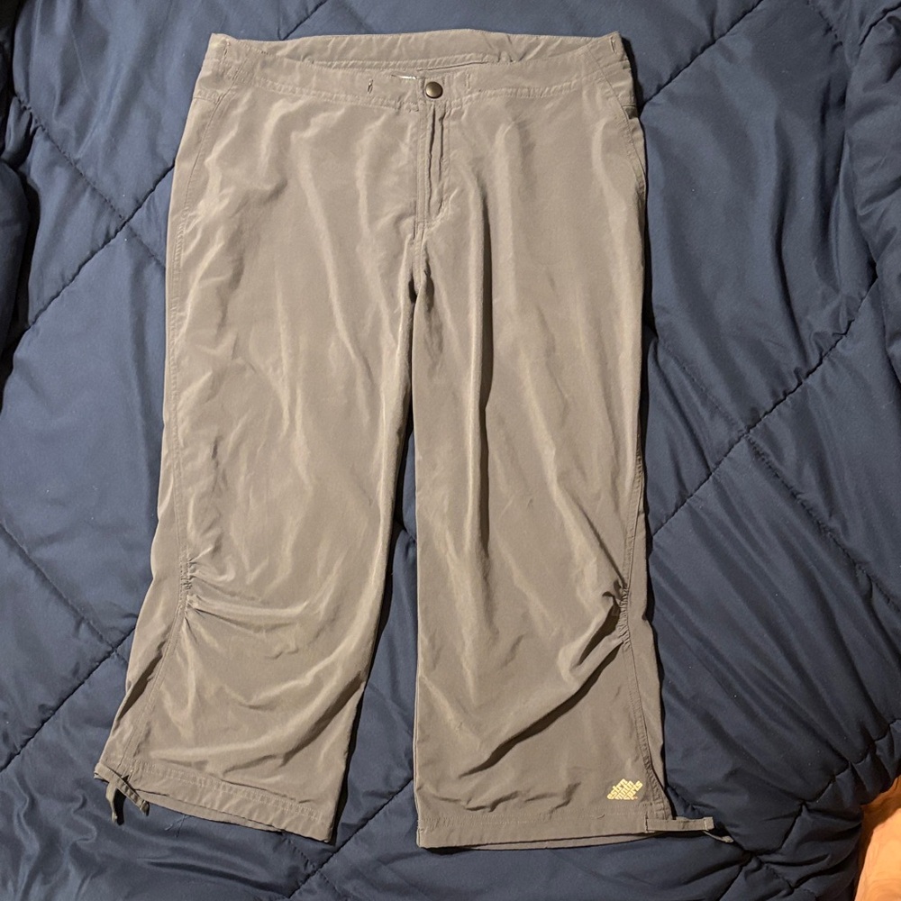 Eastern Mountain Sports Women's Gray Capris